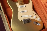 Fender Custom Shop 1955 Stratocaster Relic HLE Gold-14.jpg